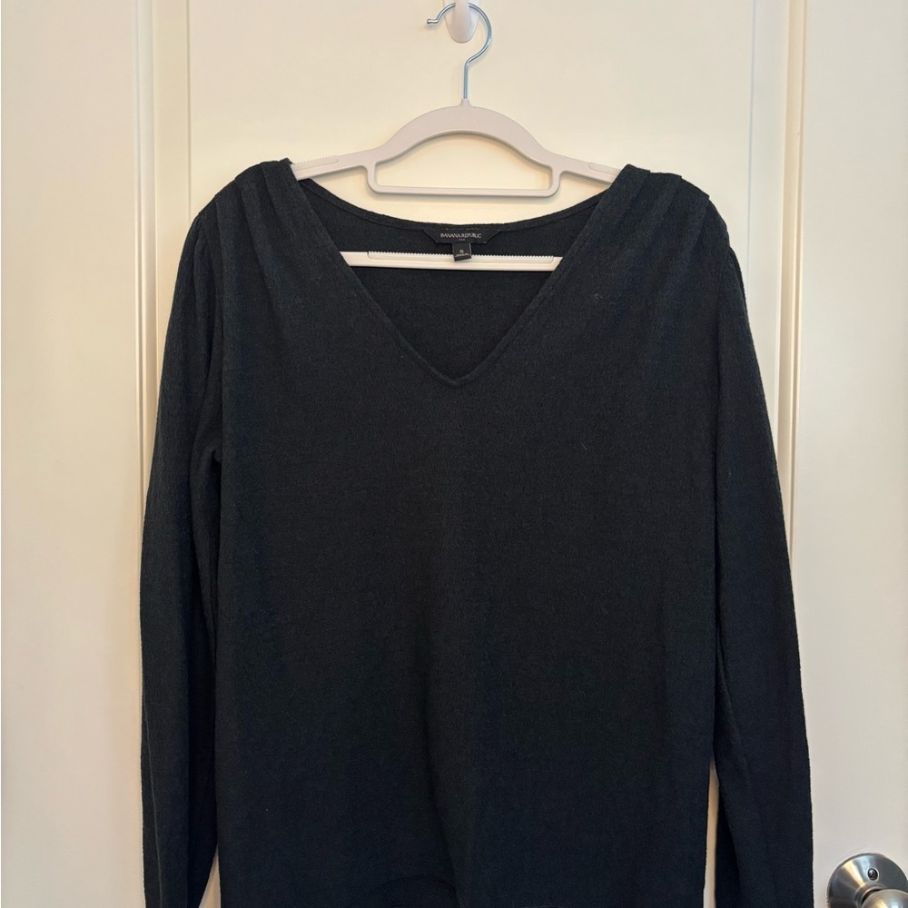 Banana Republic Black V-Neck Sweater